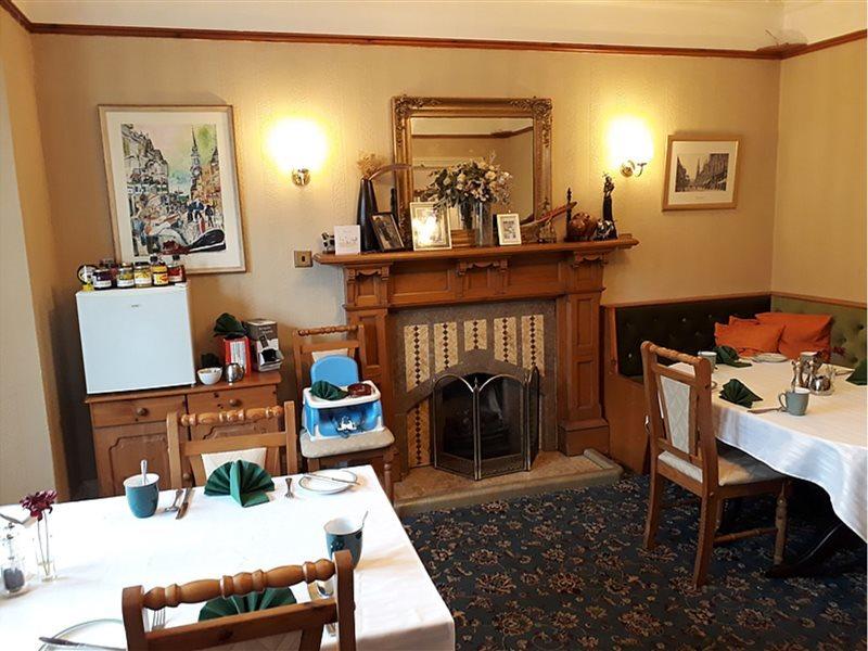 אינברנס Cedar Villa Guest House מראה חיצוני תמונה
